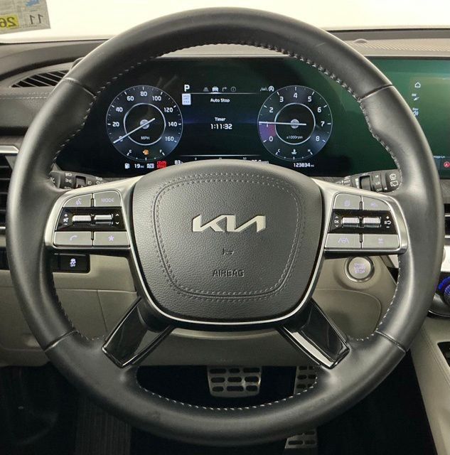 Used 2024 Kia Telluride SX FWD image 16