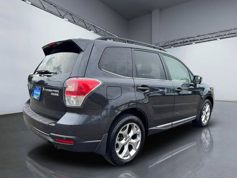 Used 2017 Subaru Forester 2.5i Touring AWD/4WD image 7