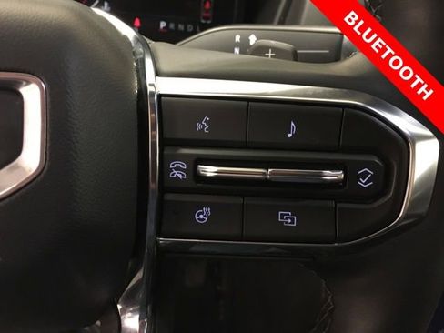 Used 2025 GMC Terrain Elevation image 29