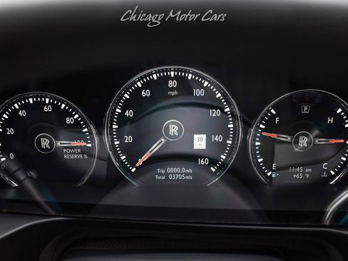 Used 2022 Rolls-Royce Ghost Black Badge image 12