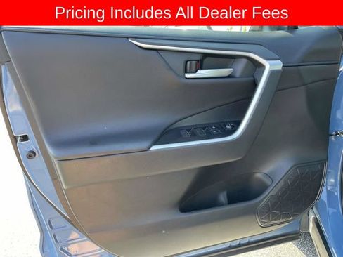 Used 2023 Toyota RAV4 XSE AWD/4WD image 20