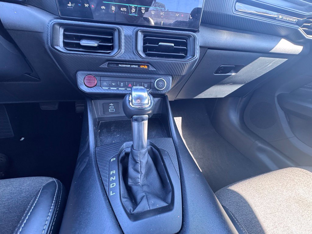 Used 2024 Ford Mustang Coupe RWD image 31