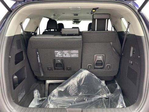 New 2026 Kia Carnival EX FWD image 20