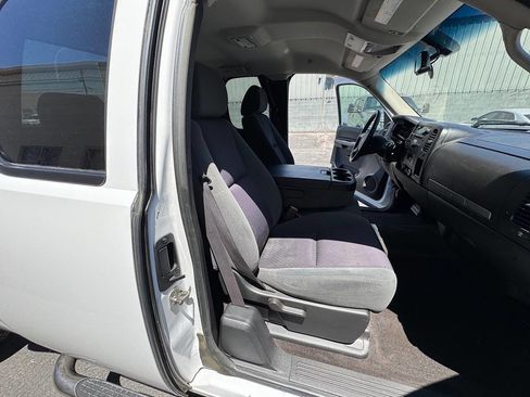 Used 2009 GMC Sierra 2500 SLE w/ SLE Preferred Package RWD image 27