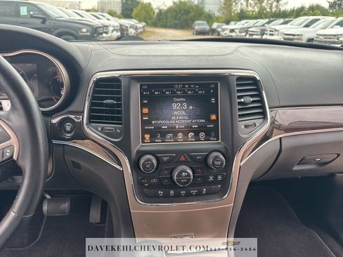 Used 2016 Jeep Grand Cherokee Overland w/ Advanced Technology Group image 13