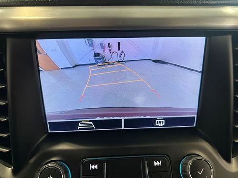 Used 2023 GMC Acadia SLE w/ Driver Convenience Package image 20