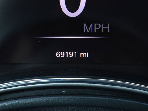 Used 2021 Jeep Grand Cherokee Laredo X image 31