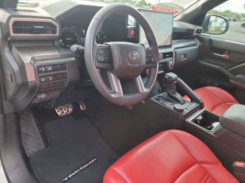 Certified 2025 Toyota Tacoma TRD Sport RWD image 20