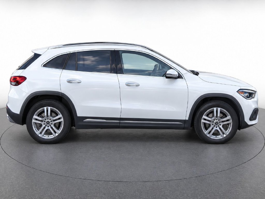 Used 2022 Mercedes-Benz GLA 250 4MATIC image 7