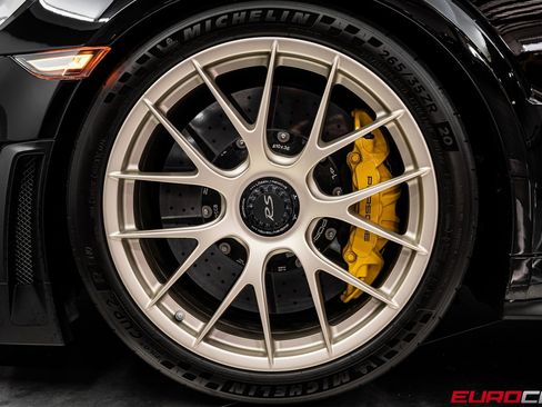 Used 2018 Porsche 911 GT2 RS image 29