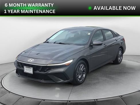 Used 2024 Hyundai Elantra SEL FWD image 1