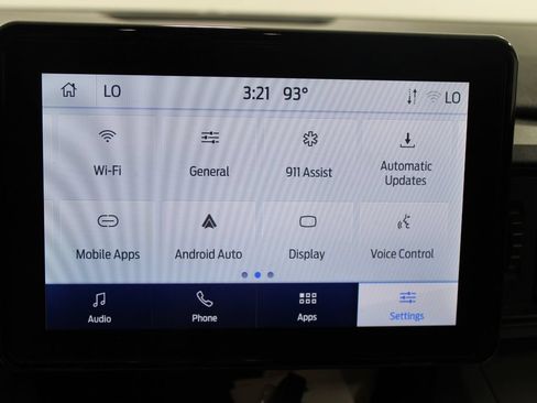 Used 2024 Ford Explorer XLT RWD image 34