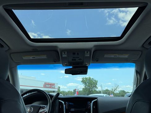 Used 2015 Cadillac Escalade Premium AWD/4WD image 23