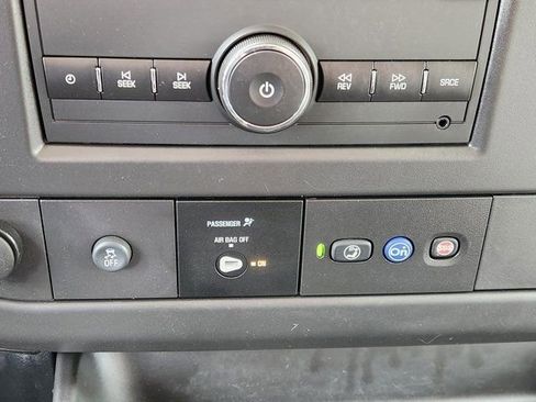 Used 2025 Chevrolet Express 3500 LS image 20