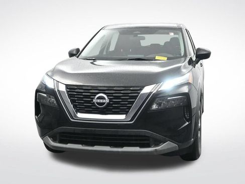 Used 2023 Nissan Rogue S AWD/4WD image 2
