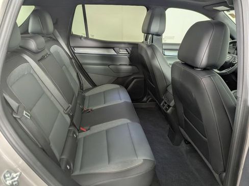 Used 2026 GMC Terrain AT4 w/ Convenience Package III AWD/4WD image 19