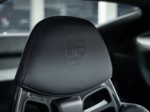 Used 2018 Porsche 911 GT3 RWD image 26
