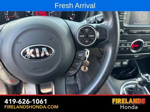 Used 2017 Kia Soul + FWD image 19