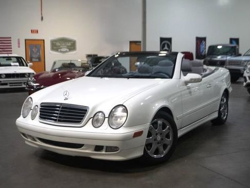 Used 2002 Mercedes-Benz CLK 320 Cabriolet w/ K4 Opt Pkg image 1