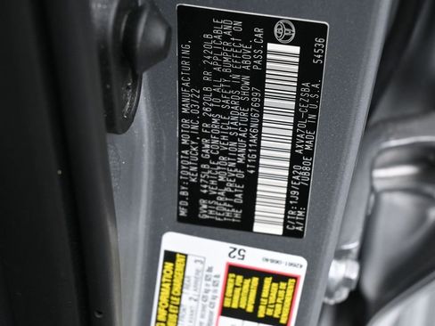 Used 2022 Toyota Camry SE FWD image 17