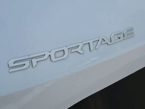 Used 2023 Kia Sportage EX FWD image 11