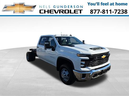 New 2026 Chevrolet Silverado 3500 W/T w/ WT Convenience Package AWD/4WD image 1