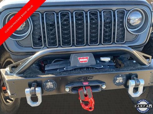 Certified 2022 Jeep Gladiator Willys image 10