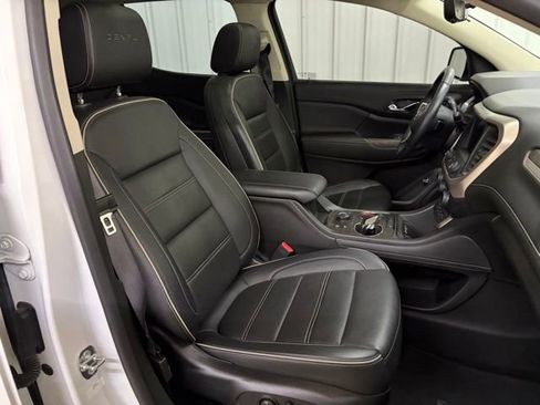 Used 2023 GMC Acadia Denali w/ Denali Ultimate Package AWD/4WD image 37