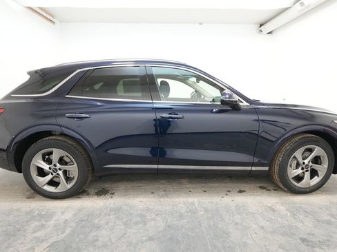 New 2026 Genesis GV70 2.5T Select image 10