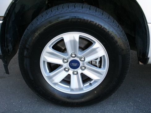Used 2019 Ford F150 XLT AWD/4WD image 10