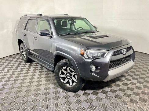 Used 2018 Toyota 4Runner TRD Off-Road AWD/4WD image 6