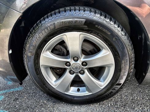Used 2012 Toyota Sienna LE FWD image 16