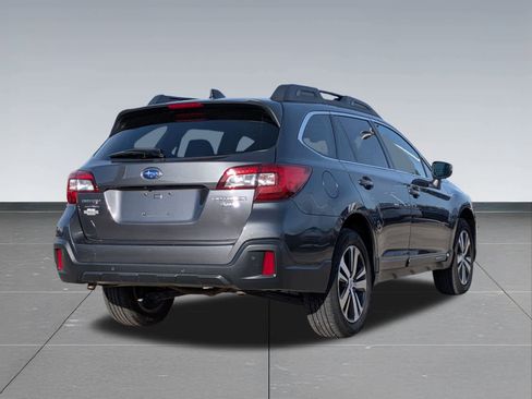 Used 2019 Subaru Outback 3.6R Limited image 6