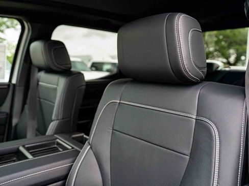 New 2026 Toyota Tundra Limited AWD/4WD image 8