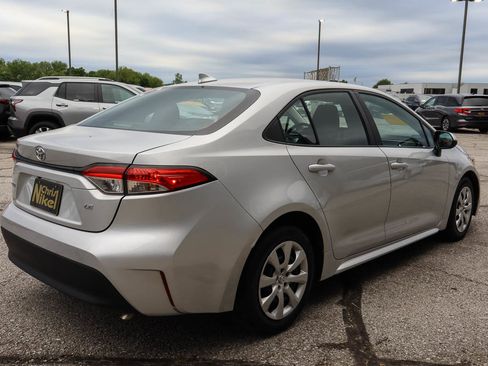 Used 2024 Toyota Corolla LE FWD image 4