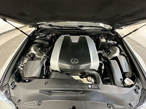 Used 2018 Lexus IS 300 AWD image 35