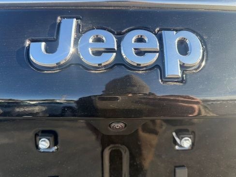 New 2026 Jeep Compass Limited w/ Sun, Sound & Navigation Group image 17