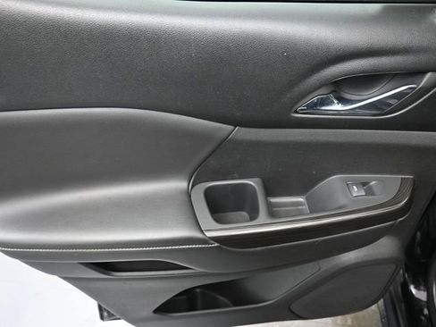 Used 2019 GMC Acadia SLT image 19