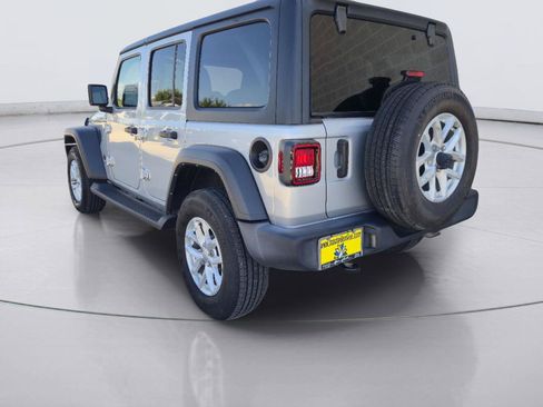 Used 2023 Jeep Wrangler Unlimited Sport AWD/4WD image 3