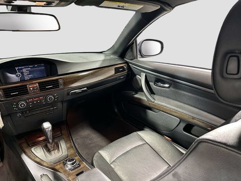 Used 2013 BMW 335i Convertible RWD image 26