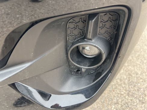 Certified 2022 Kia Seltos EX image 31