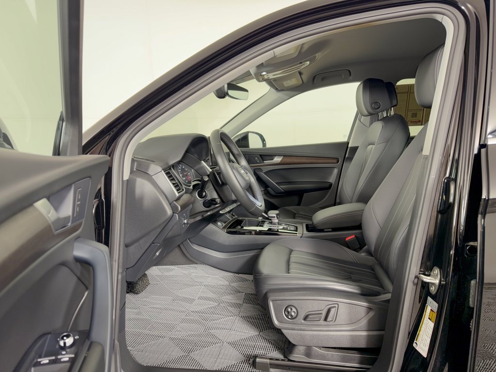 Used 2023 Audi Q5 2.0T Premium AWD/4WD image 5
