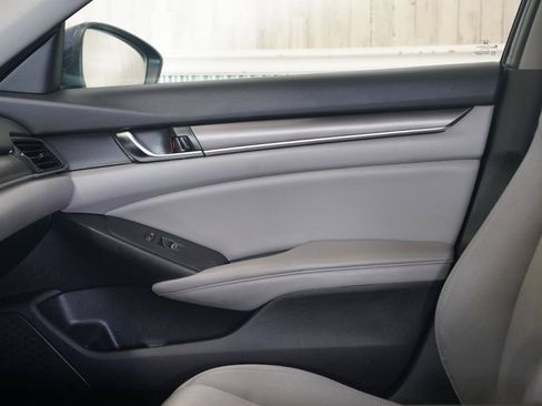 Used 2020 Honda Accord LX image 30