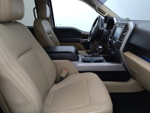 Used 2015 Ford F150 Lariat image 21