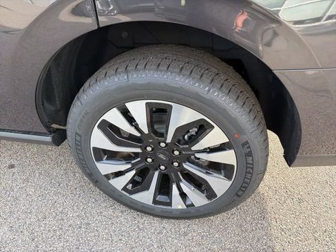 New 2026 Ford Expedition Platinum AWD/4WD image 7
