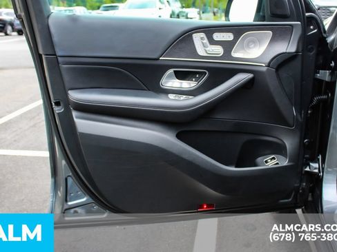 Used 2025 Mercedes-Benz GLE 450e 4MATIC w/ Winter Package image 37