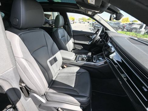 Used 2022 Audi Q8 Premium Plus image 25