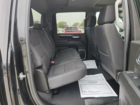 Used 2024 Chevrolet Silverado 2500 LT image 23