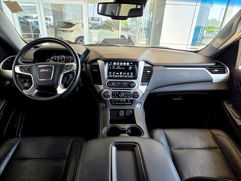 Used 2019 GMC Yukon SLT w/ Open Road Package AWD/4WD image 18
