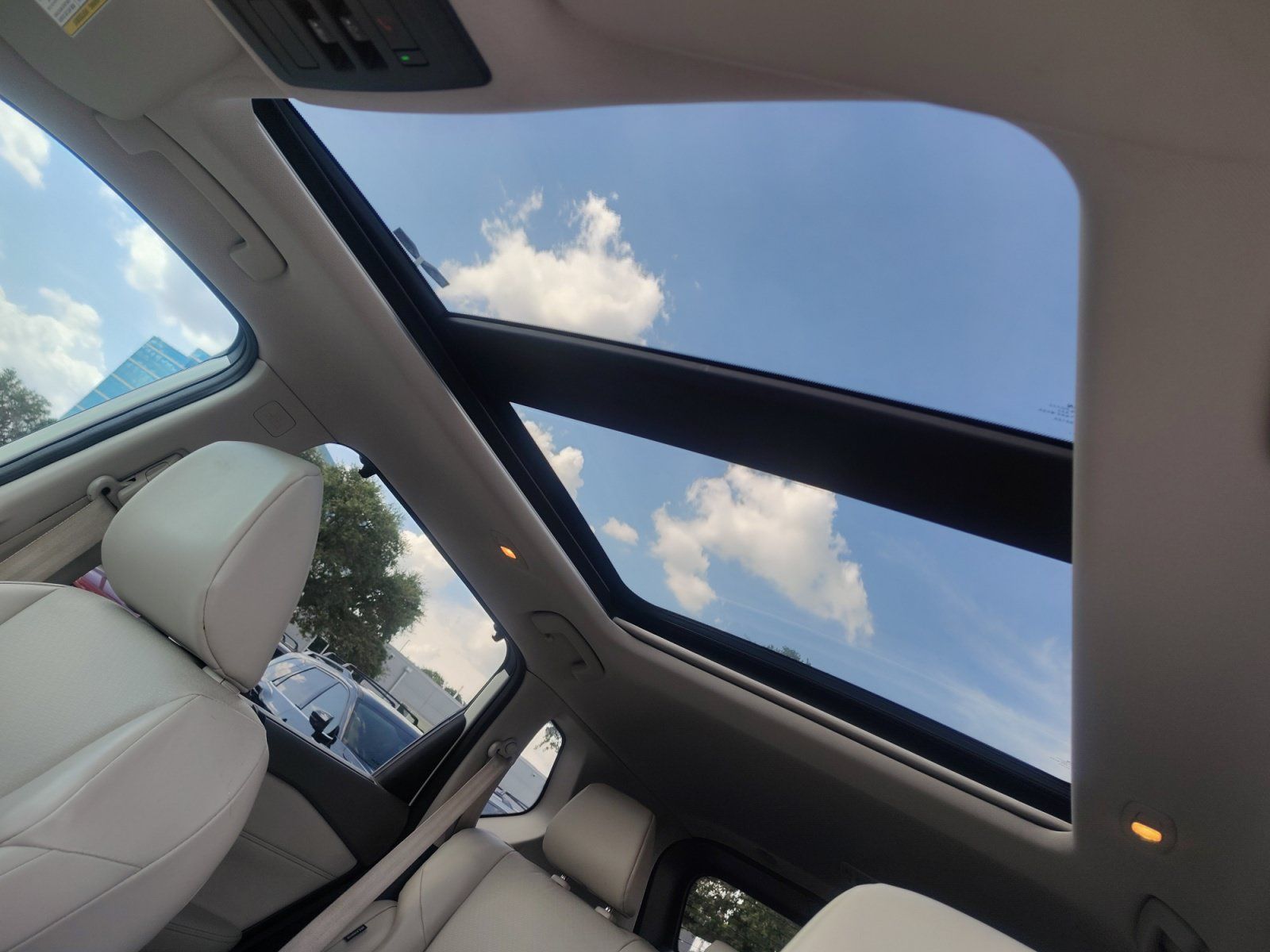 Used 2021 Nissan Rogue SV w/ Premium Package FWD image 19